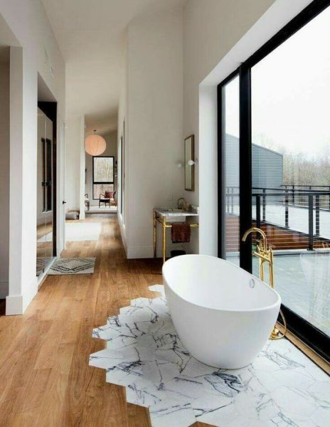 Freestanding bathtub