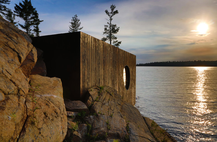 Outdoor sauna cabin by Lake Huron